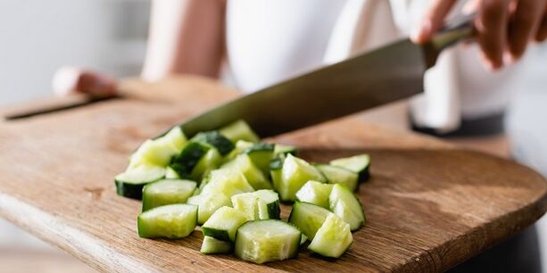 Cucumbers - low-calorie vegetables for unloading