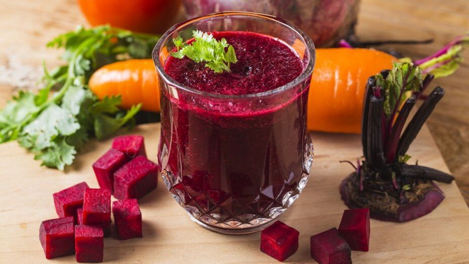 Beetroot smoothie for body cleansing